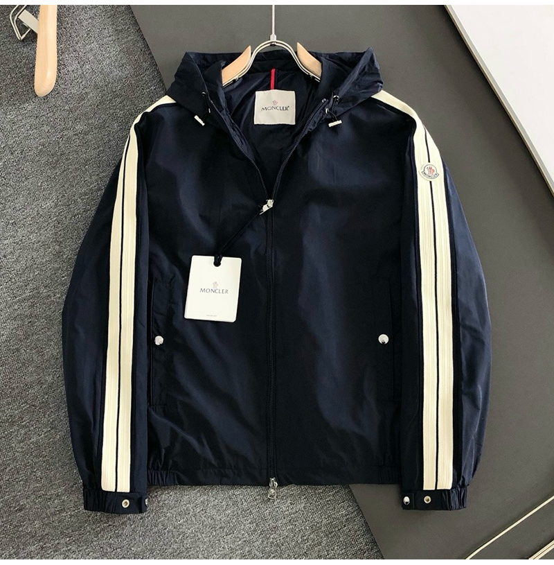 MONCLER-03251 몽클레어  나일론 바람막이 후드 재킷 남성용(2컬러)